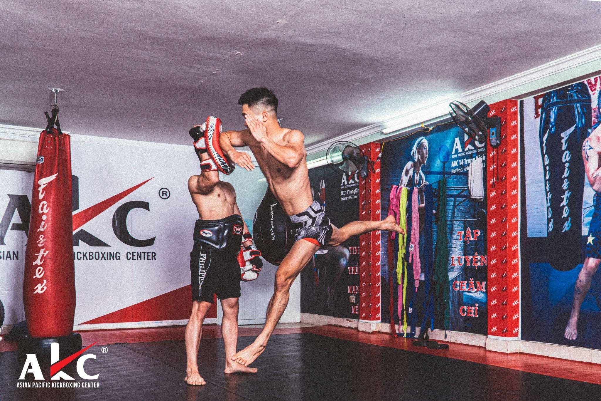 giá học muay thái